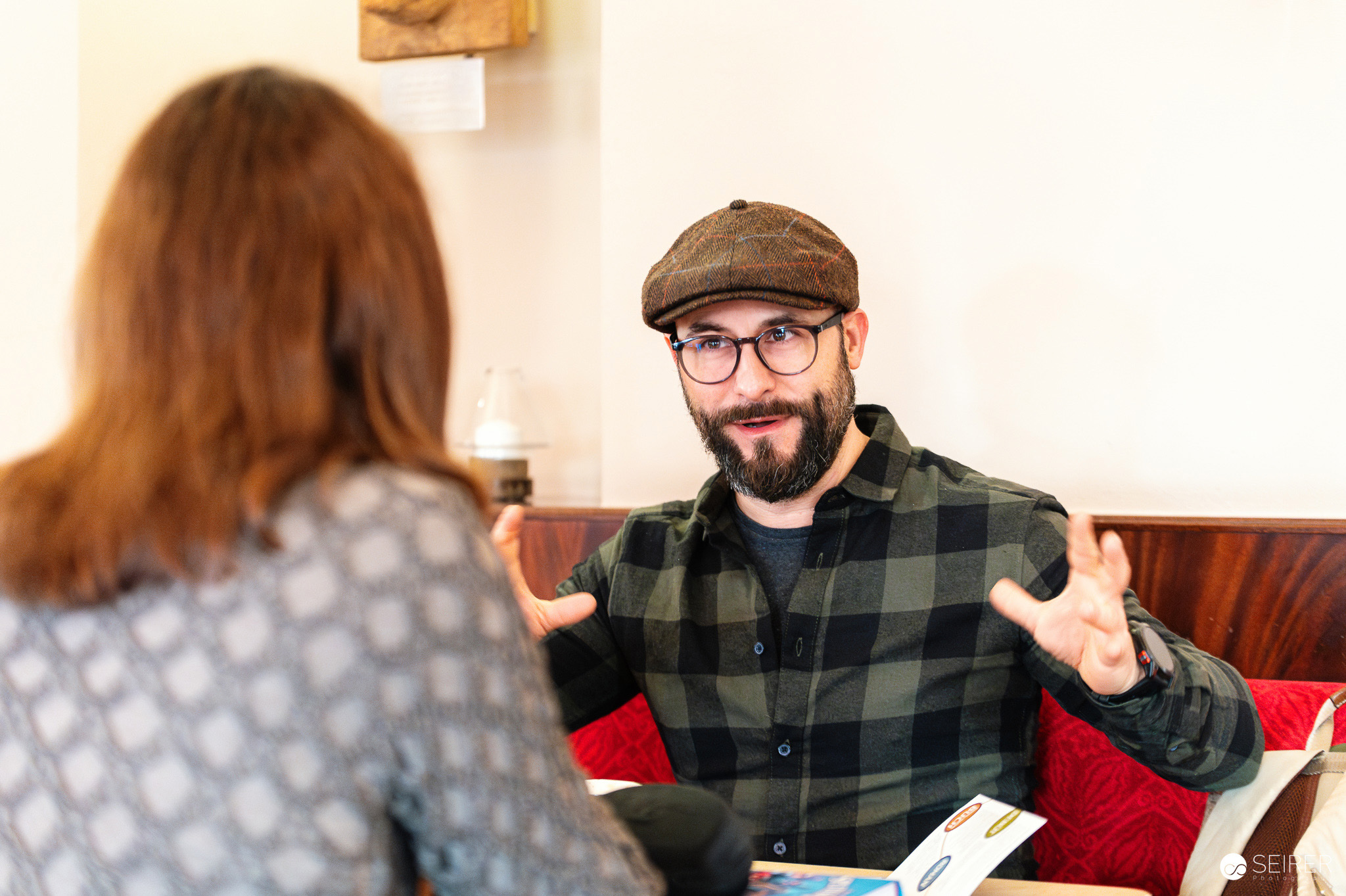 Interview Falk Zapf Holzapfel im Cafe Museum